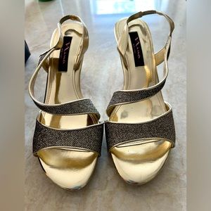 Nina Womens Heels - 8.5 - Gold
